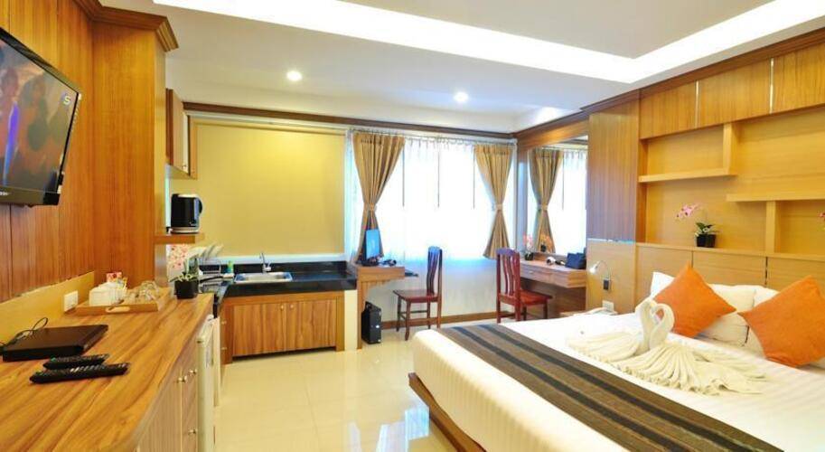 Indigo Patong Hotel