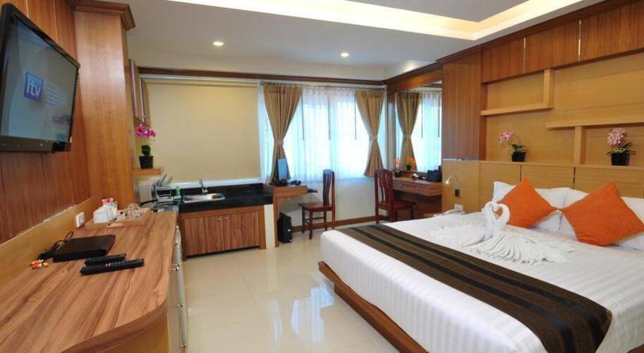 Indigo Patong Hotel
