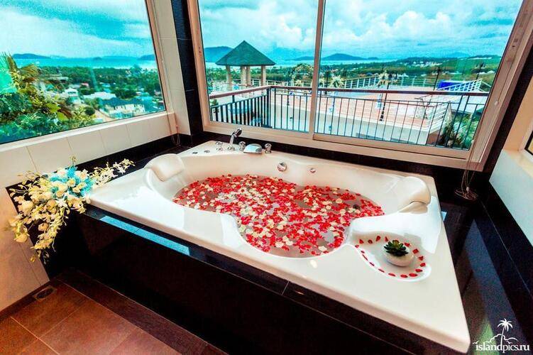 The View Rawada Resort & Spa