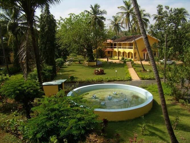 Carina Beach Resort