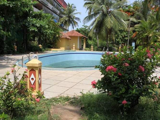 Carina Beach Resort