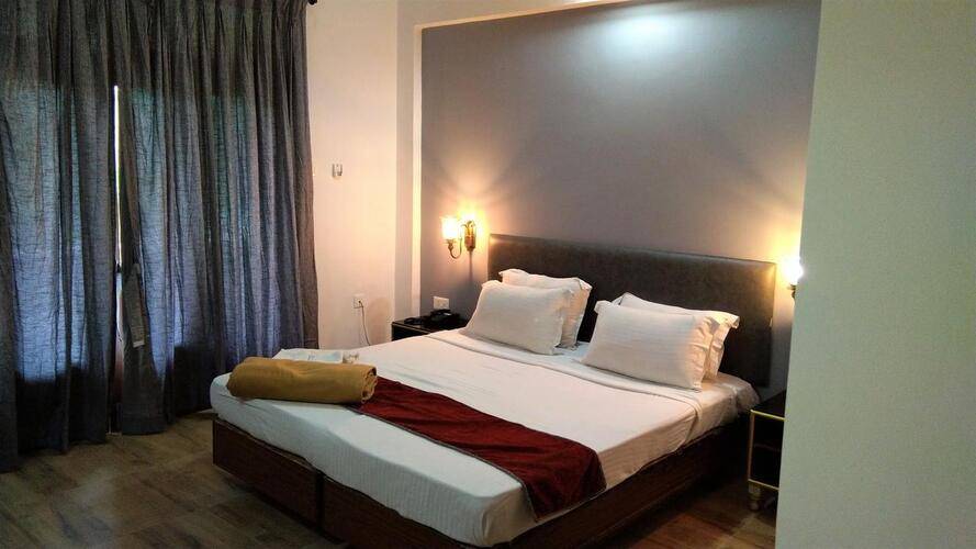 Carina Beach Resort