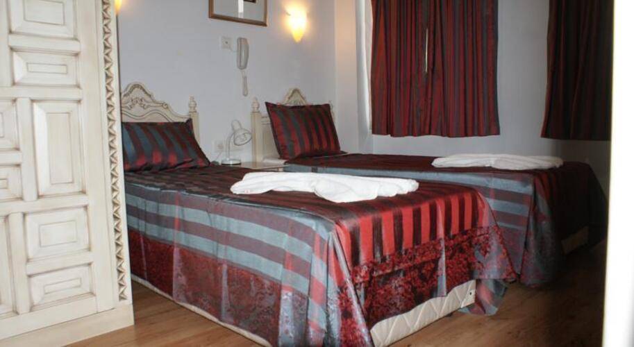 Kaftan Hotel