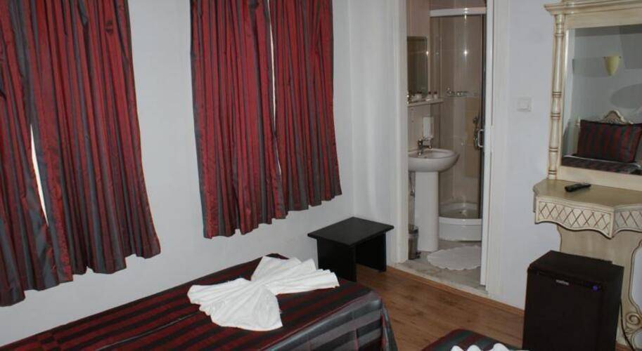 Kaftan Hotel