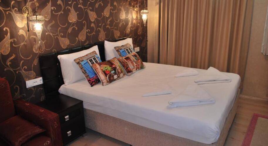 Kaftan Hotel