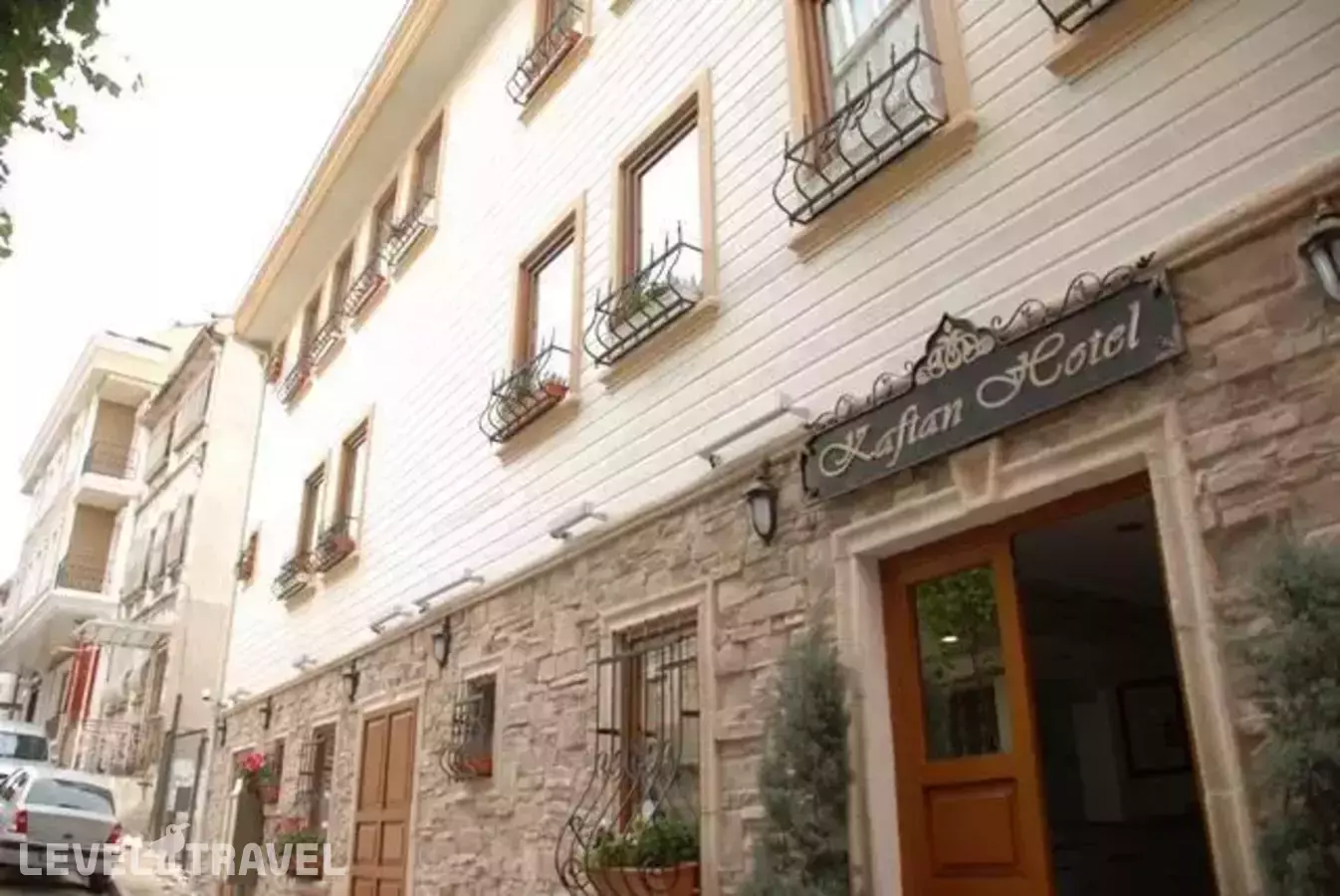 Kaftan Hotel