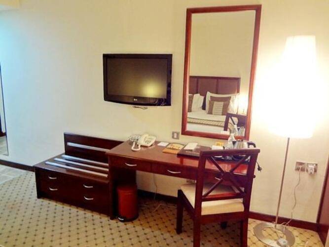 Al Ain Palace Hotel