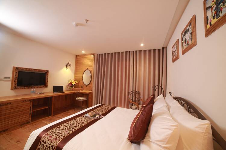 Edele Hotel