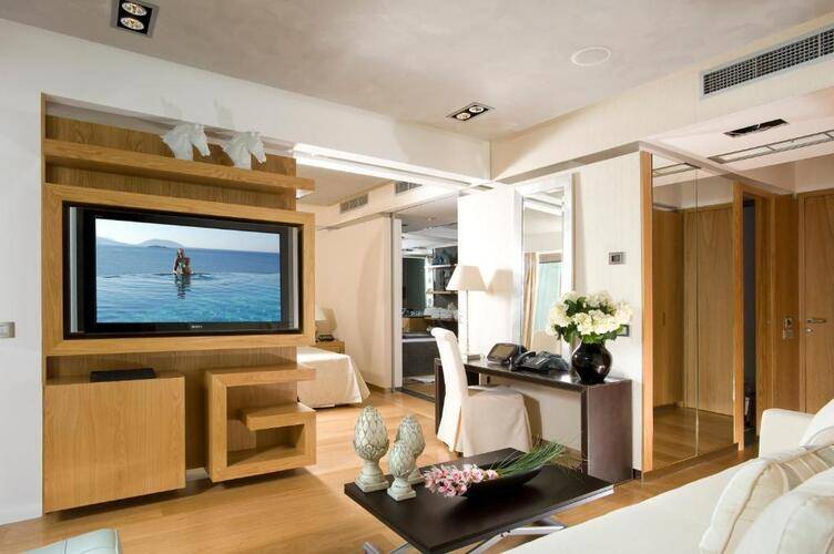 Grand Resort Lagonissi