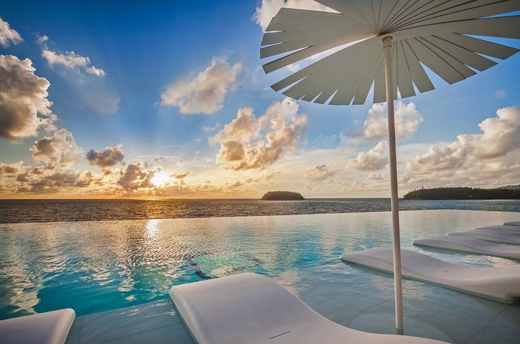 Kata Rocks Resort & Residences
