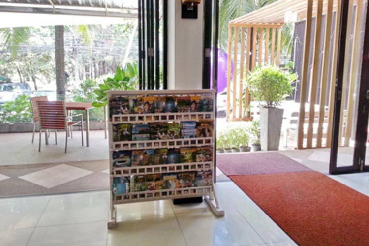 Benyada Lodge Surin Beach