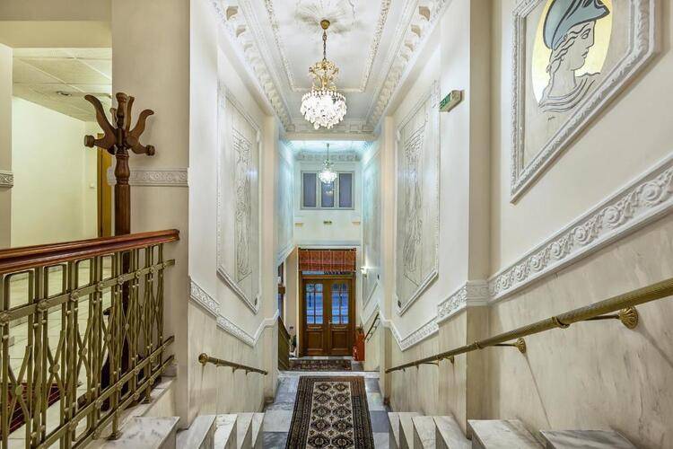 Minerva Premier Hotel