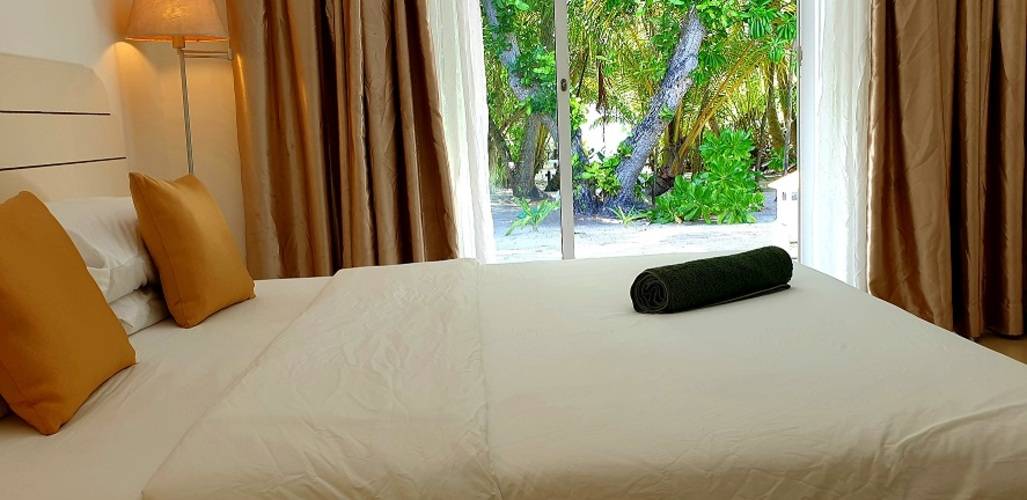 Tme Retreats Dhigurah
