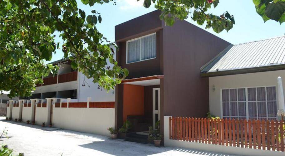 Tme Retreats Dhigurah