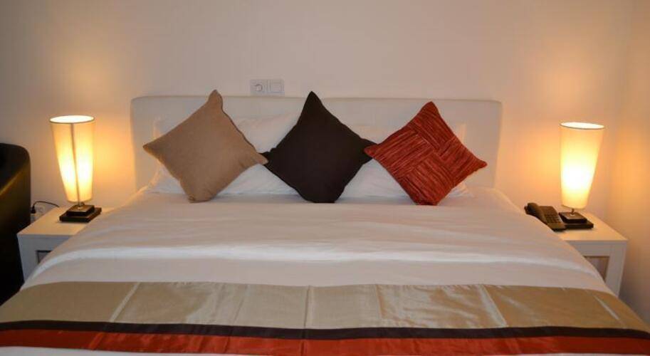 Tme Retreats Dhigurah