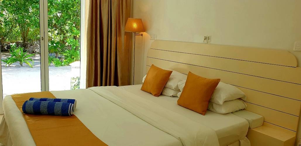 Tme Retreats Dhigurah