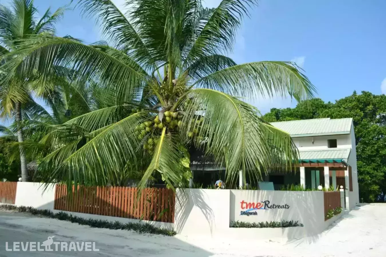 Tme Retreats Dhigurah