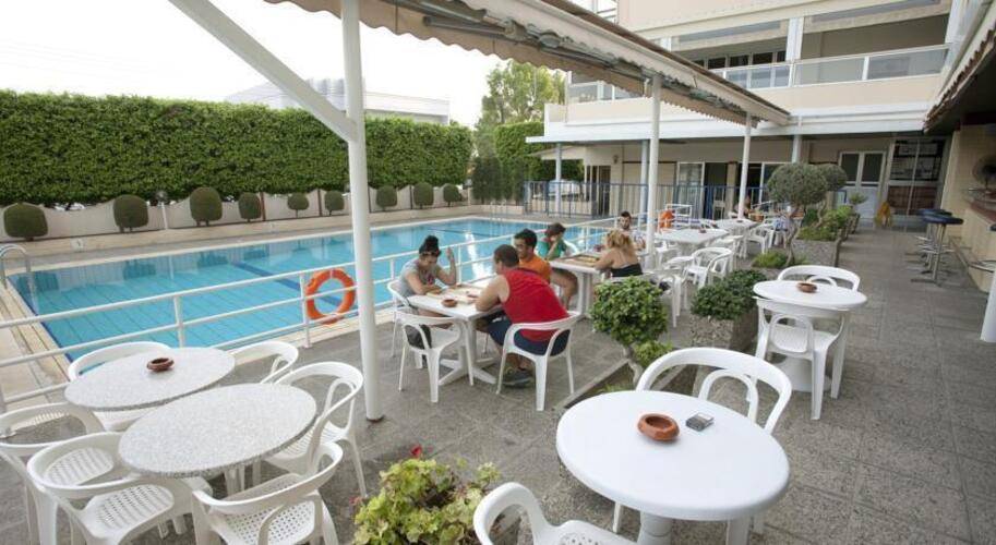 Pefkos Hotel