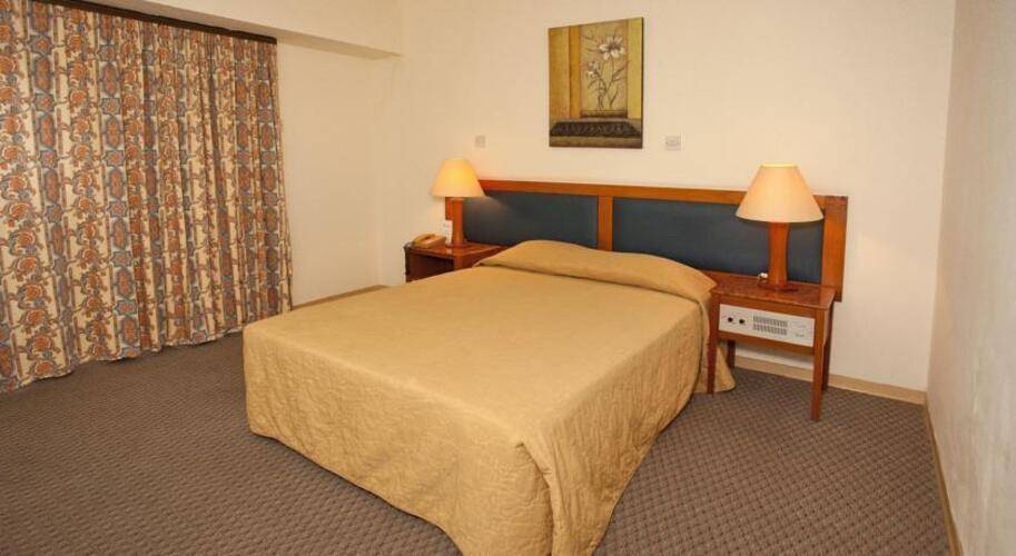 Pefkos Hotel