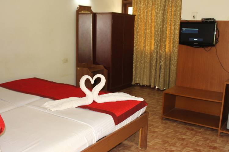 Kristal Sands Beach Resort