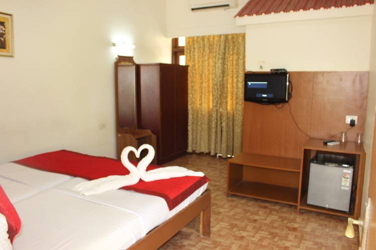 Kristal Sands Beach Resort