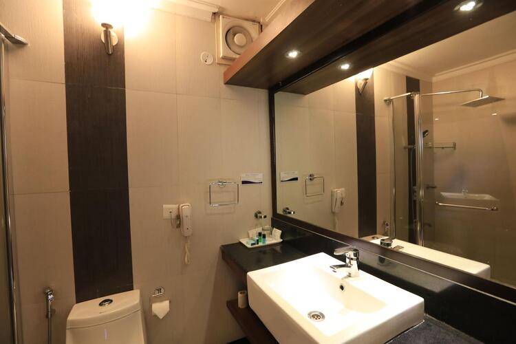 Nagoa Grande Resort & Spa