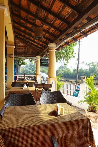 Riverside Regency Resort