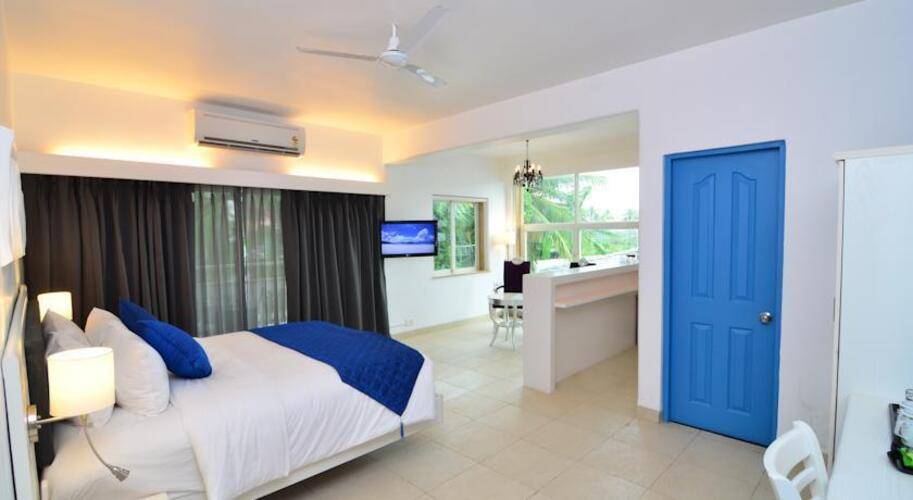 Azzure By Spree Hotel