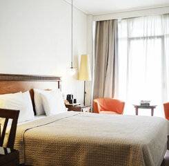 $item['hotel']['name']