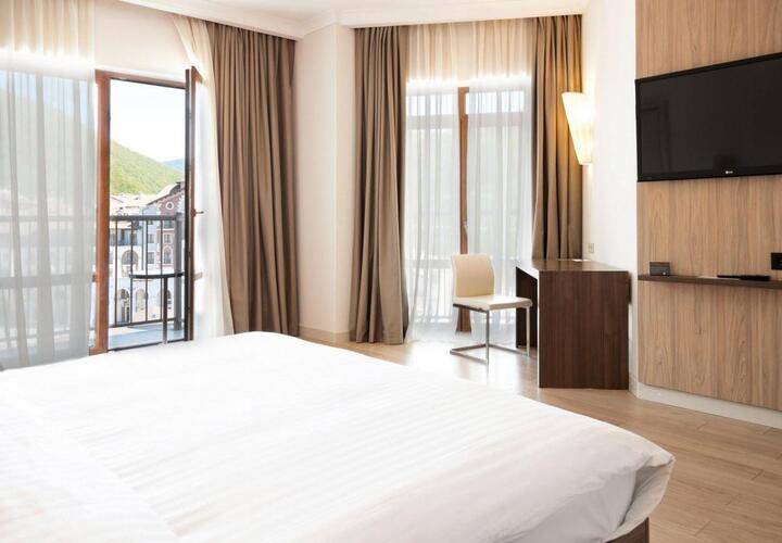 Courtyard Marriott Sochi Krasnaya Polyana (Ex.Горки Плаза Отель)