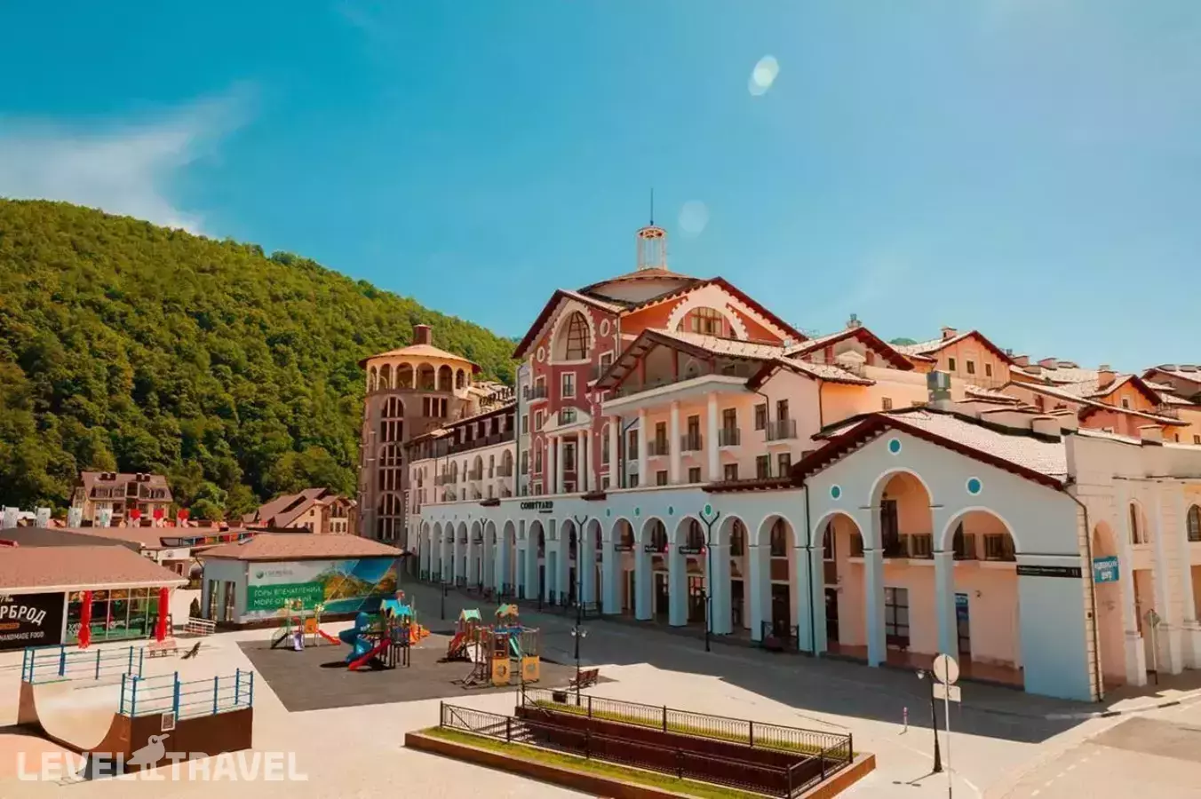 Courtyard Marriott Sochi Krasnaya Polyana (Ex.Горки Плаза Отель)