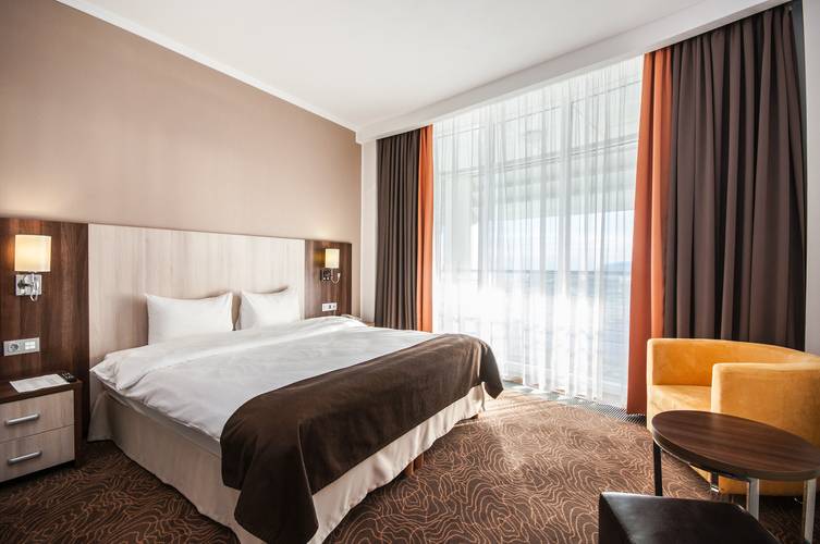 Omega Sirius Park Business Hotel (Ex.Tulip Inn Омега Сочи Отель)