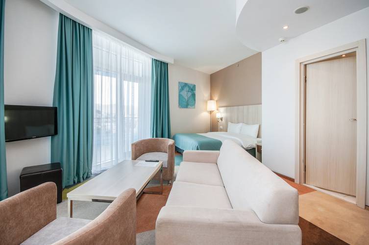 Omega Sirius Park Business Hotel (Ex.Tulip Inn Омега Сочи Отель)