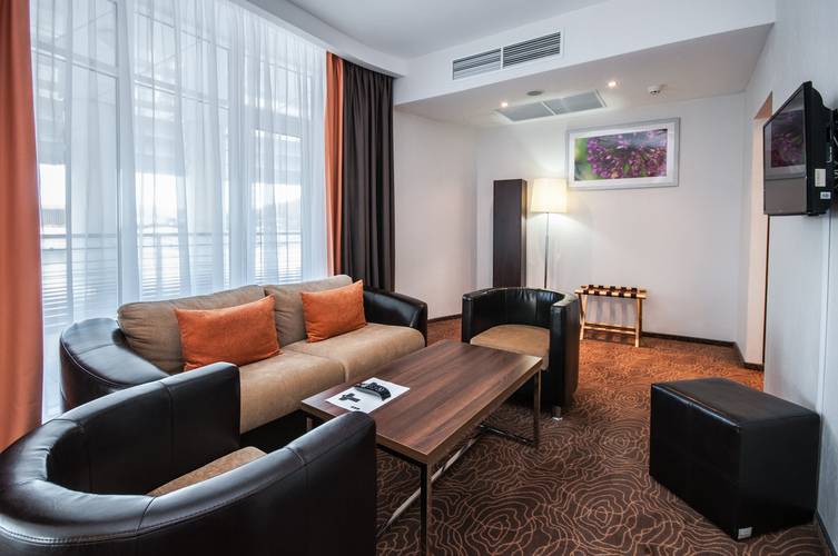 Omega Sirius Park Business Hotel (Ex.Tulip Inn Омега Сочи Отель)