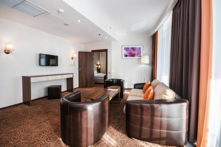 Omega Sirius Park Business Hotel (Ex.Tulip Inn Омега Сочи Отель)