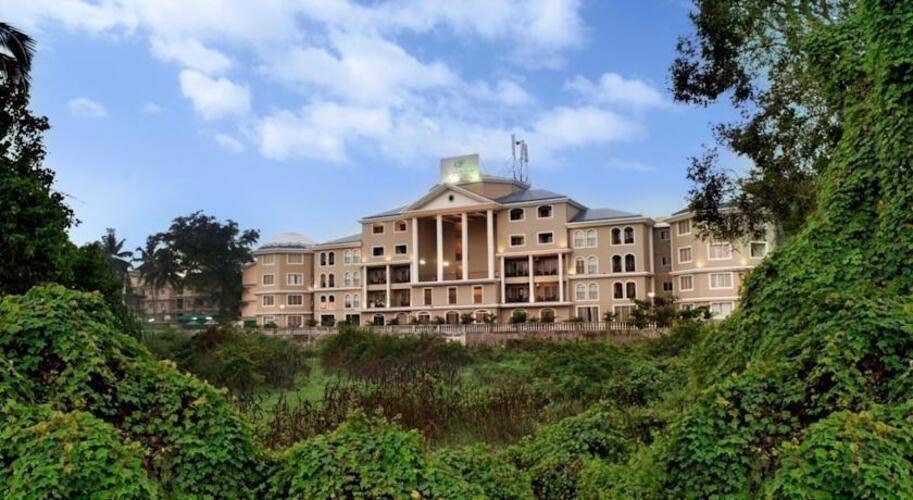 The Golden Palms Hotel & Spa