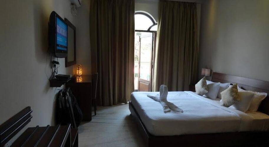 Sukhmantra Resort & Spa