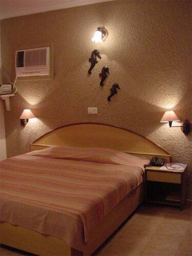 Sonesta Inn Hotel
