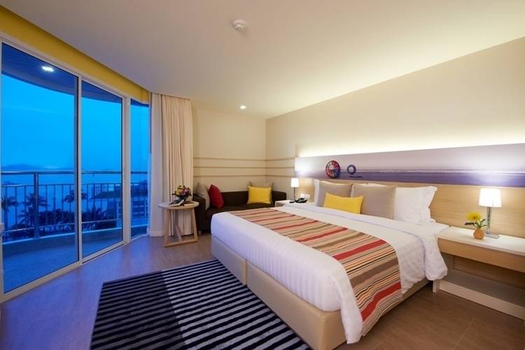 Pattaya Sea View Hotel