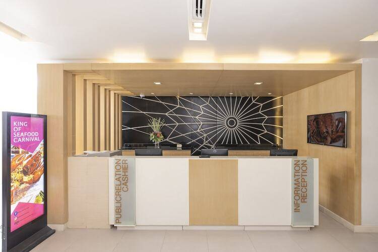 Pattaya Sea View Hotel