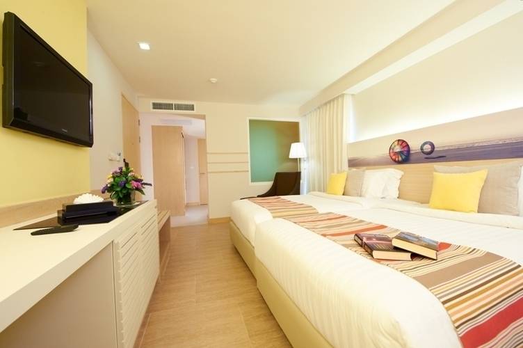 Pattaya Sea View Hotel