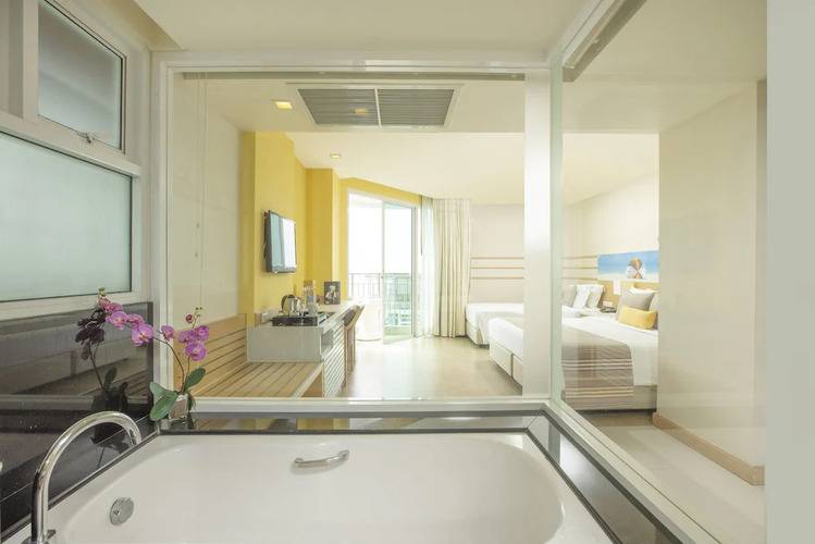 Pattaya Sea View Hotel