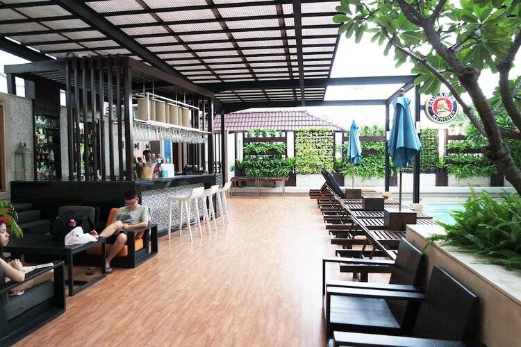 Pattaya Sea View Hotel