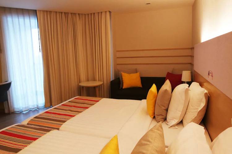 Pattaya Sea View Hotel