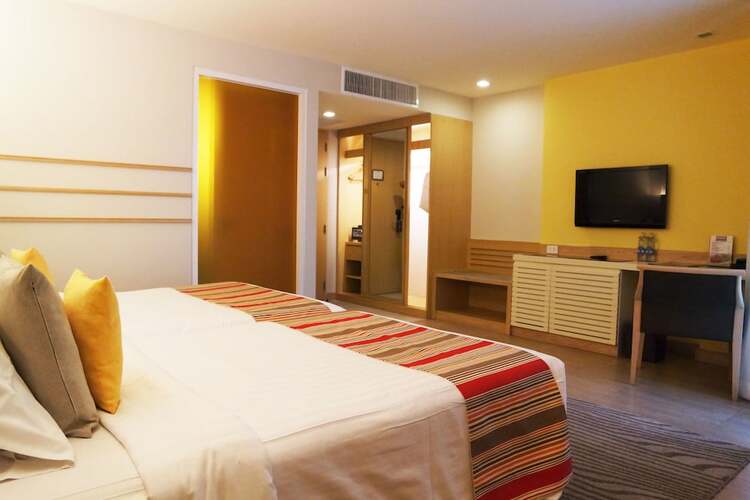 Pattaya Sea View Hotel