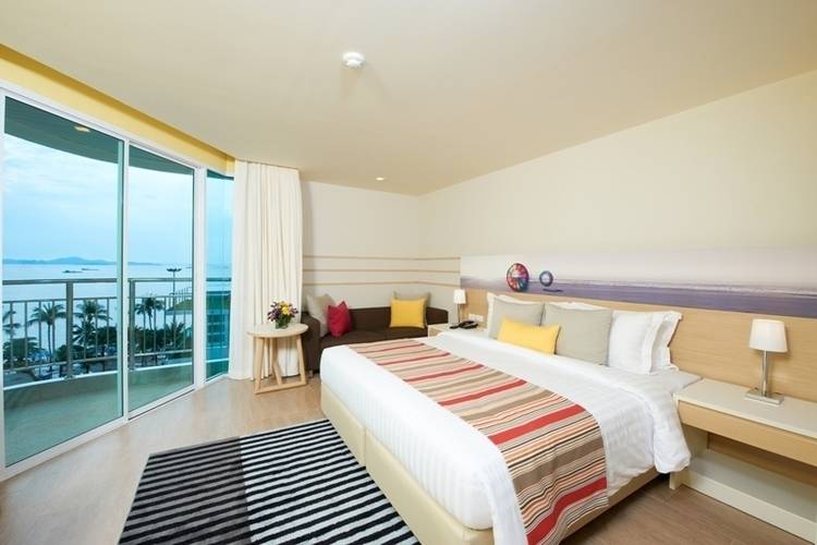 Pattaya Sea View Hotel