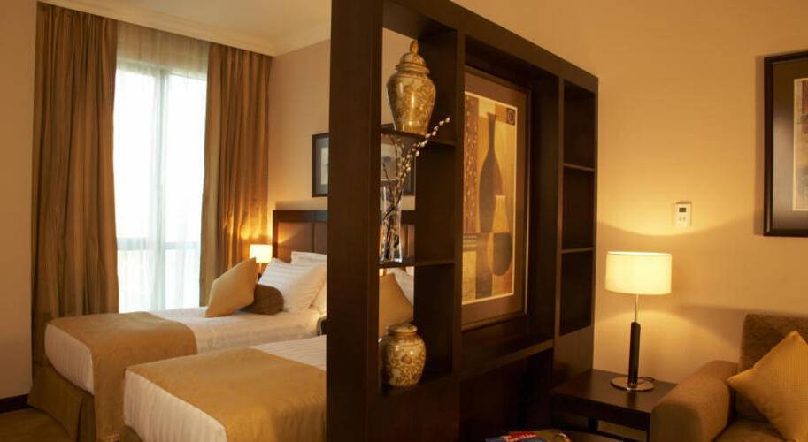 Al Manzel Hotel Apartments