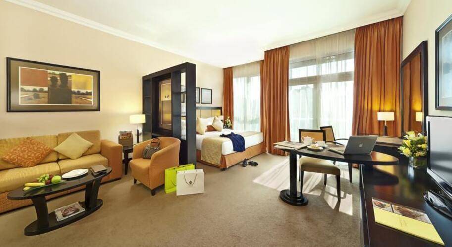 Al Manzel Hotel Apartments