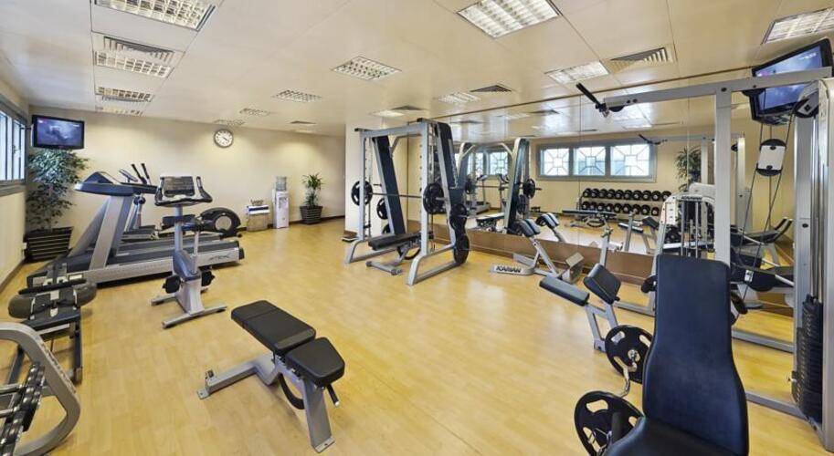 Al Manzel Hotel Apartments