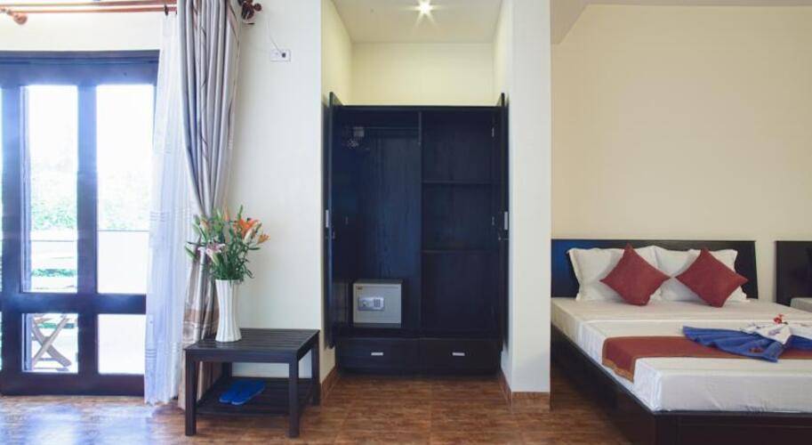 Sun & Sands Hotel